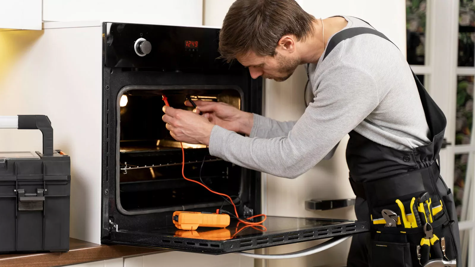 Smartfix Home Care microwave oven repair and maintenance services in Kerala